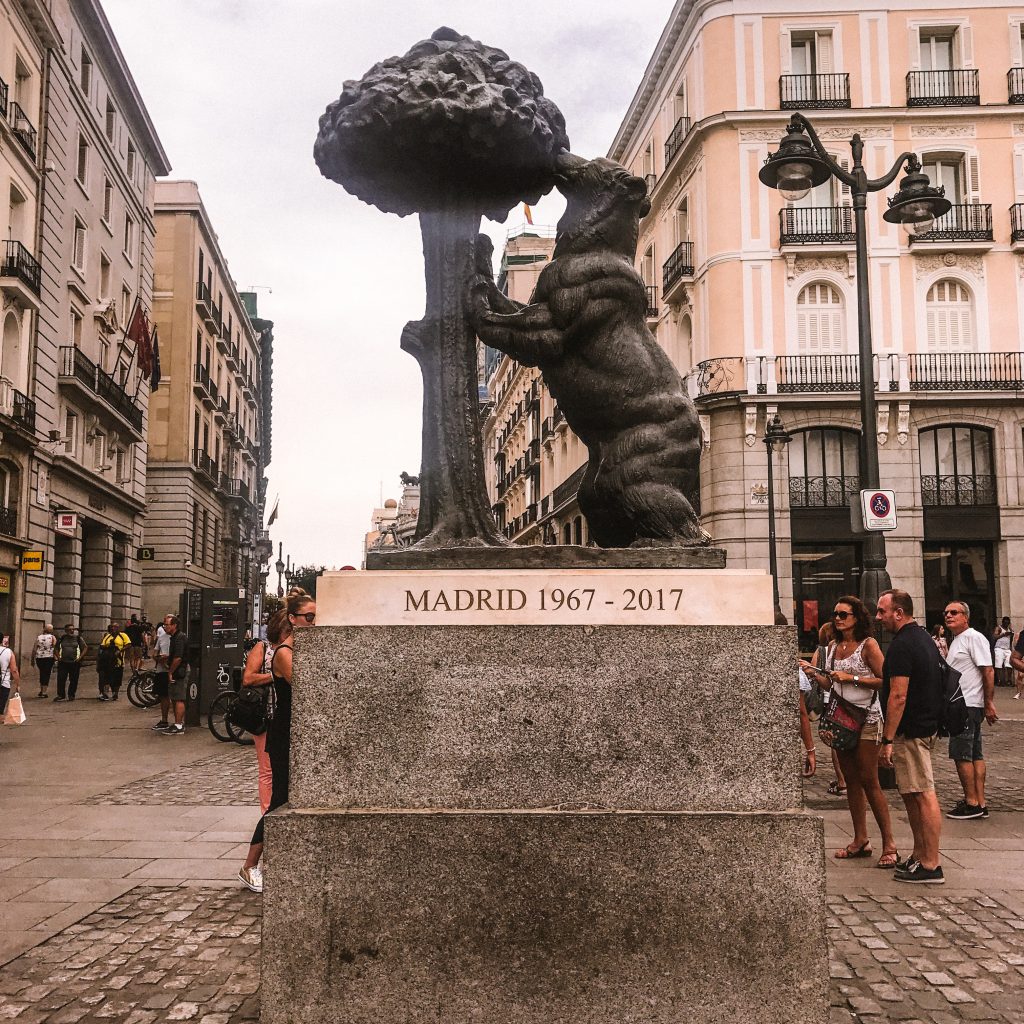 Bear and the Strawberry Tree statue in Madrid